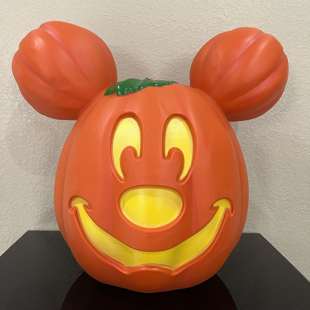Disney Parks Halloween Mickey Mouse Light-Up Jack-o'-Lantern Pumpkin